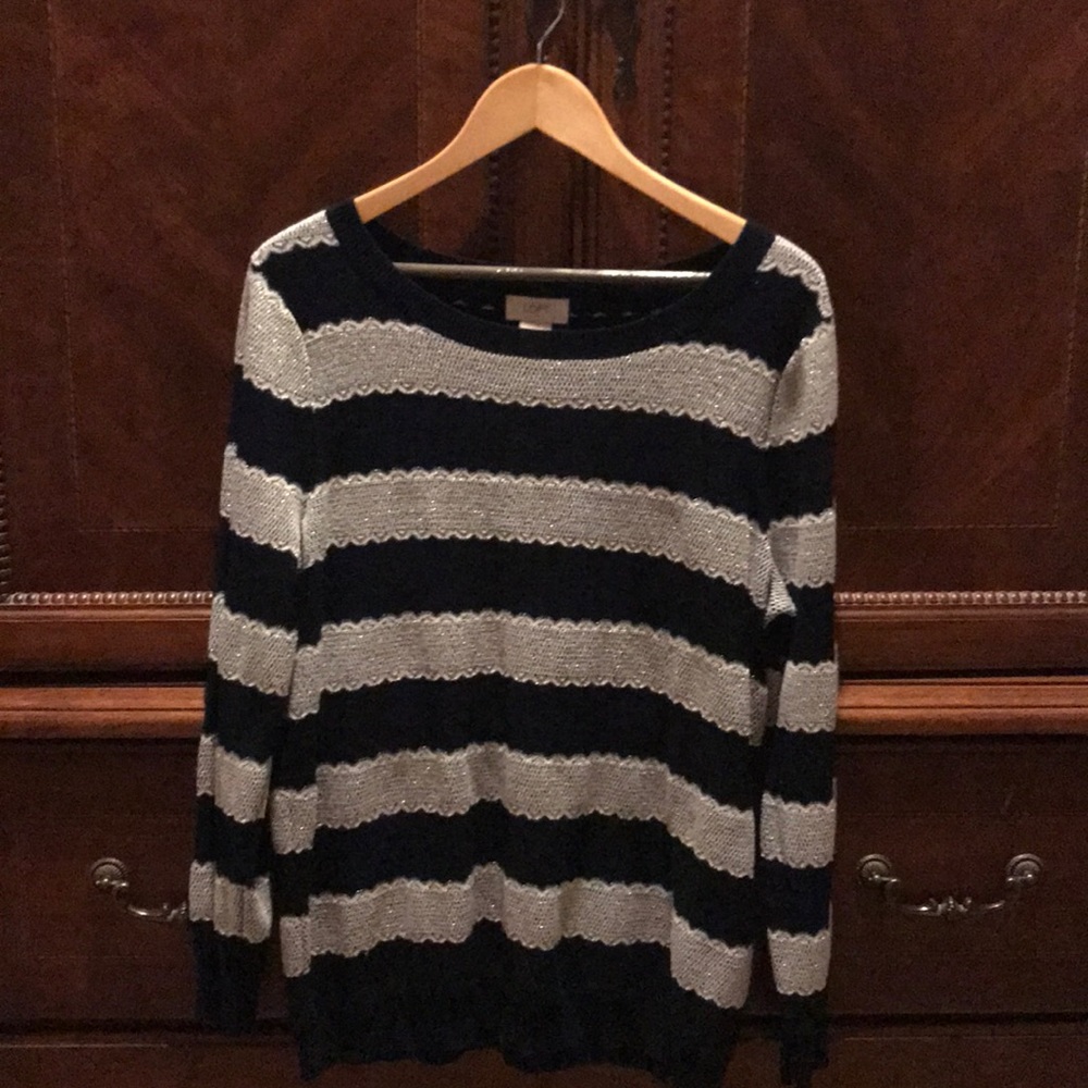 LOFT crew neck top